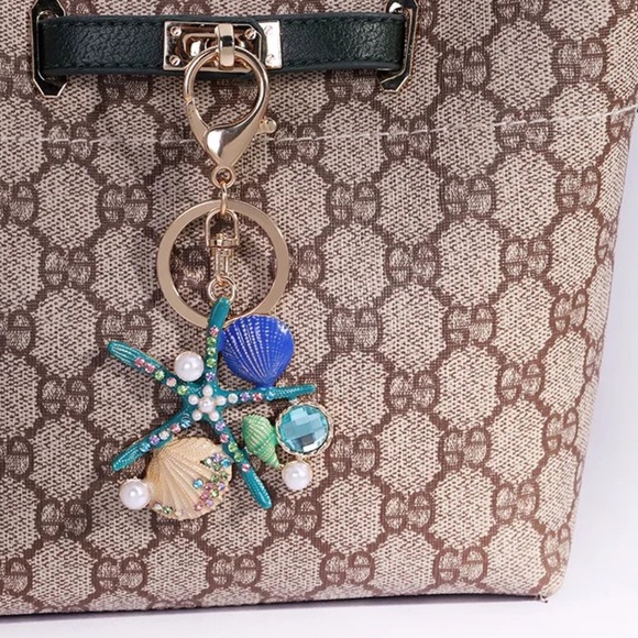 Beautiful Blue Starfish and Seashell Keychain Charm - Picture 2 of 14